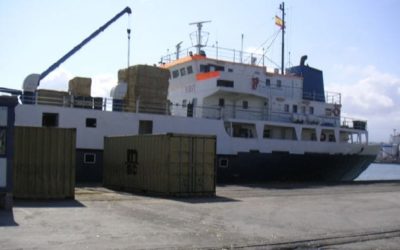 Empresarios catalanes cierran acuerdos con seis países para exportar terneros desde el Puerto