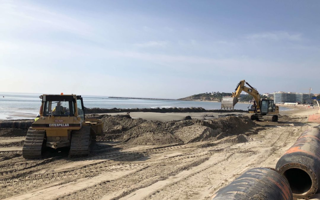 El Puerto inicia los trabajos de restauración de la playa de La Pineda