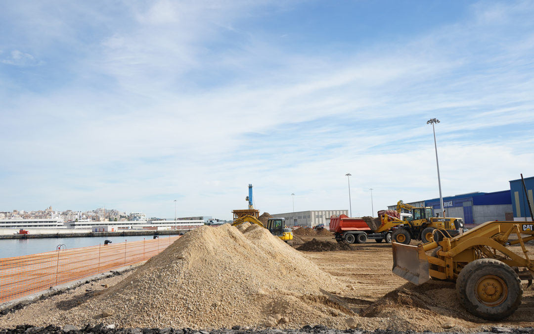 El Port prosigue con la mejora del muelle de Aragón invirtiendo 1,5 M en reparar la conexión viaria