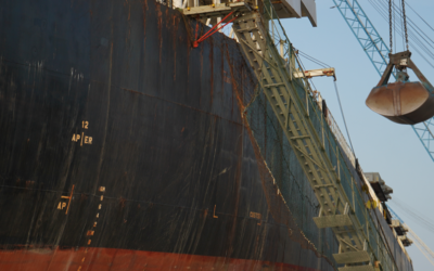 Los estibadores del Port advierten de la falta de personal cualificado para operar a bordo