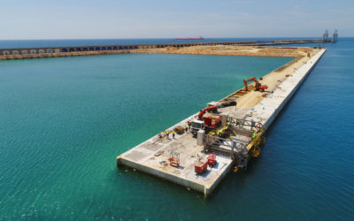 Finalizan los primeros 460 m de viga cantil del muelle de Balears