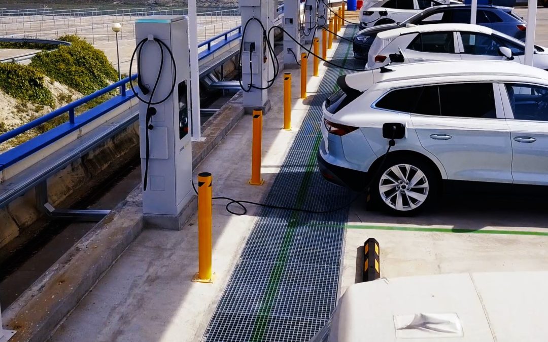 Bergé Gefco instala estaciones de carga eléctrica en su centro logístico en el Port