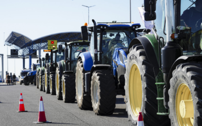 La protesta de los agricultores provoca una disminución del  87% en la afluencia de camiones en el Port