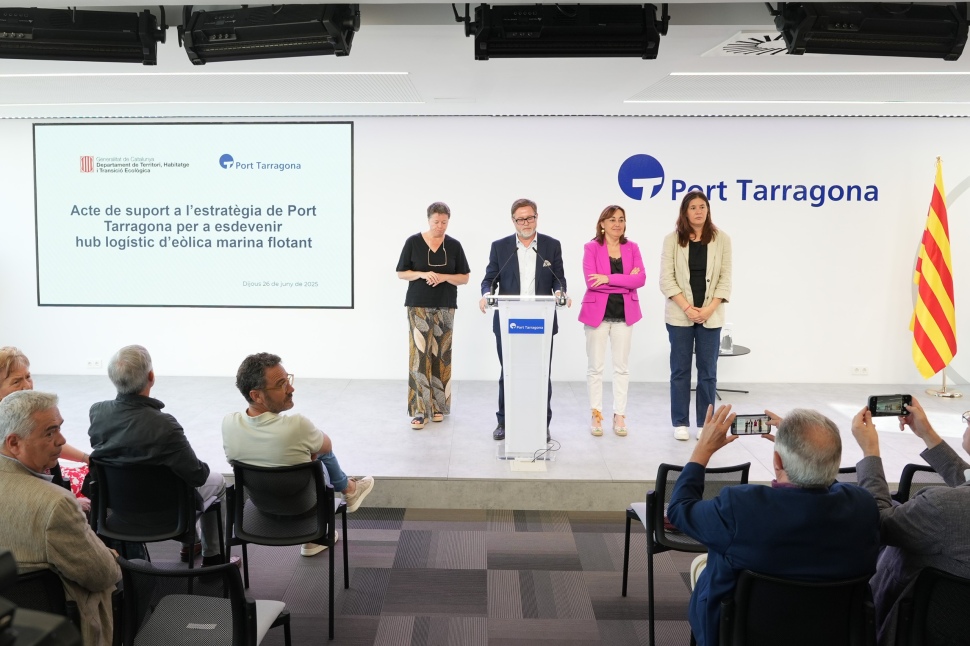La Generalitat apoya el proyecto de Port Tarragona para convertirse en un hub de referencia en eólica marina flotante