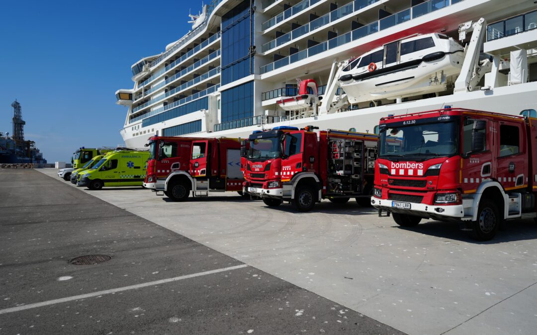 Simulacro de emergencia  en un crucero
