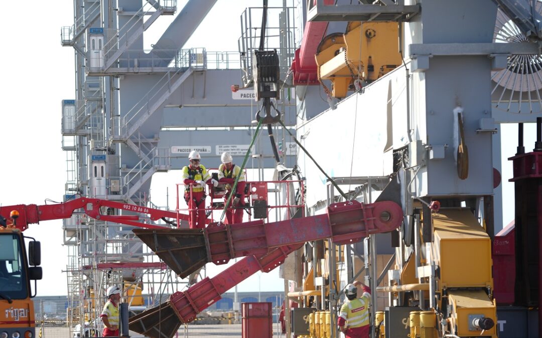 El Port de Tarragona y la URV impulsan una investigación pionera para mejorar la eficiencia de las coberturas aseguradoras en las operaciones portuarias