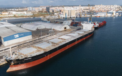 El Port mueve 10,3 millones de toneladas en el primer cuatrimestre, un 2% más